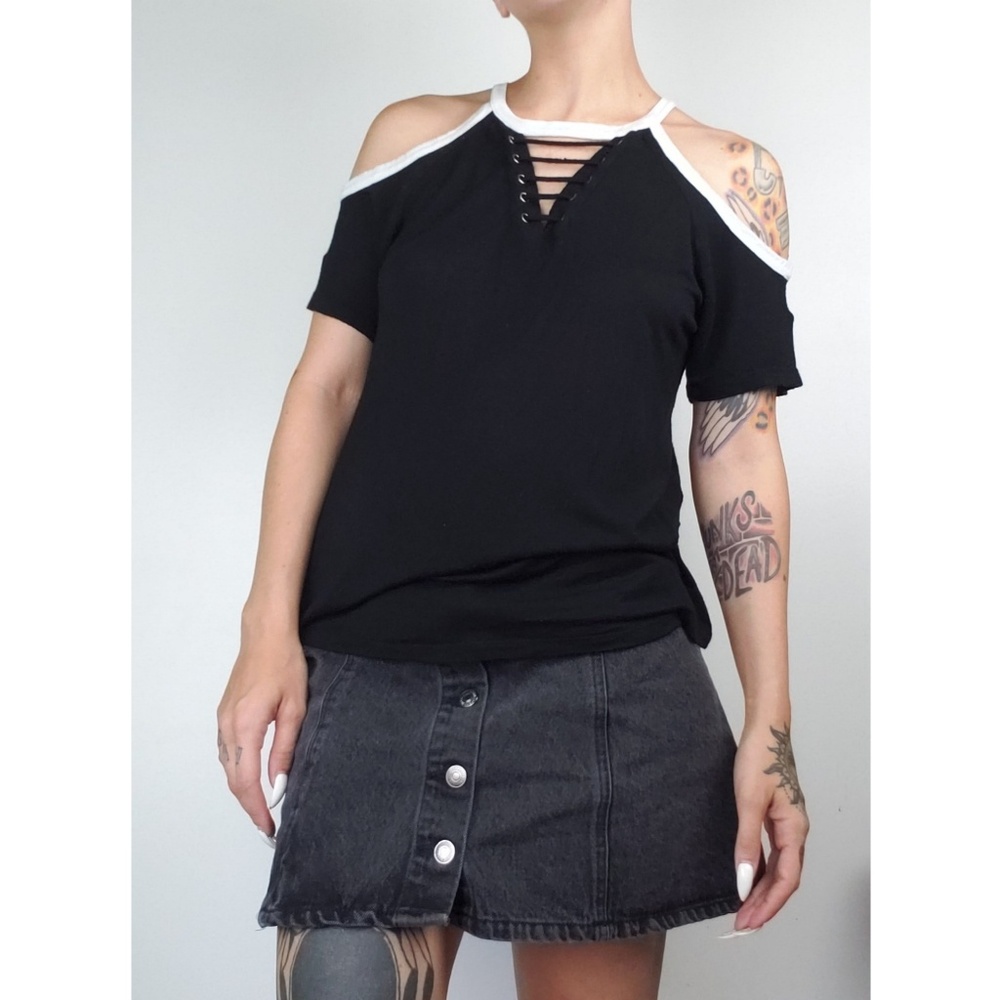 Cute Black and White Cold Shoulder Top Lace Front